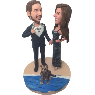 Couple in Beach Bobbleheads (