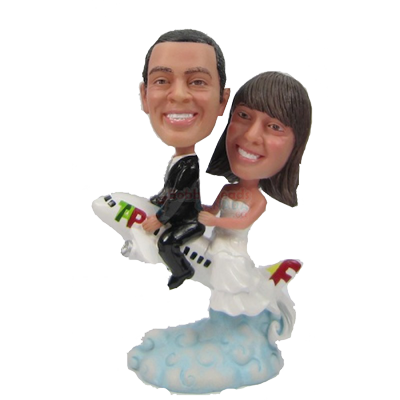 Couple on Plane Bobbleheads