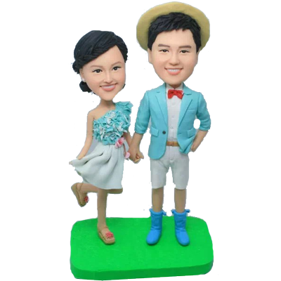 Young Couple Bobbleheads