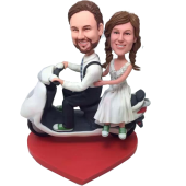 Couple On Scooter Bobbbleheads